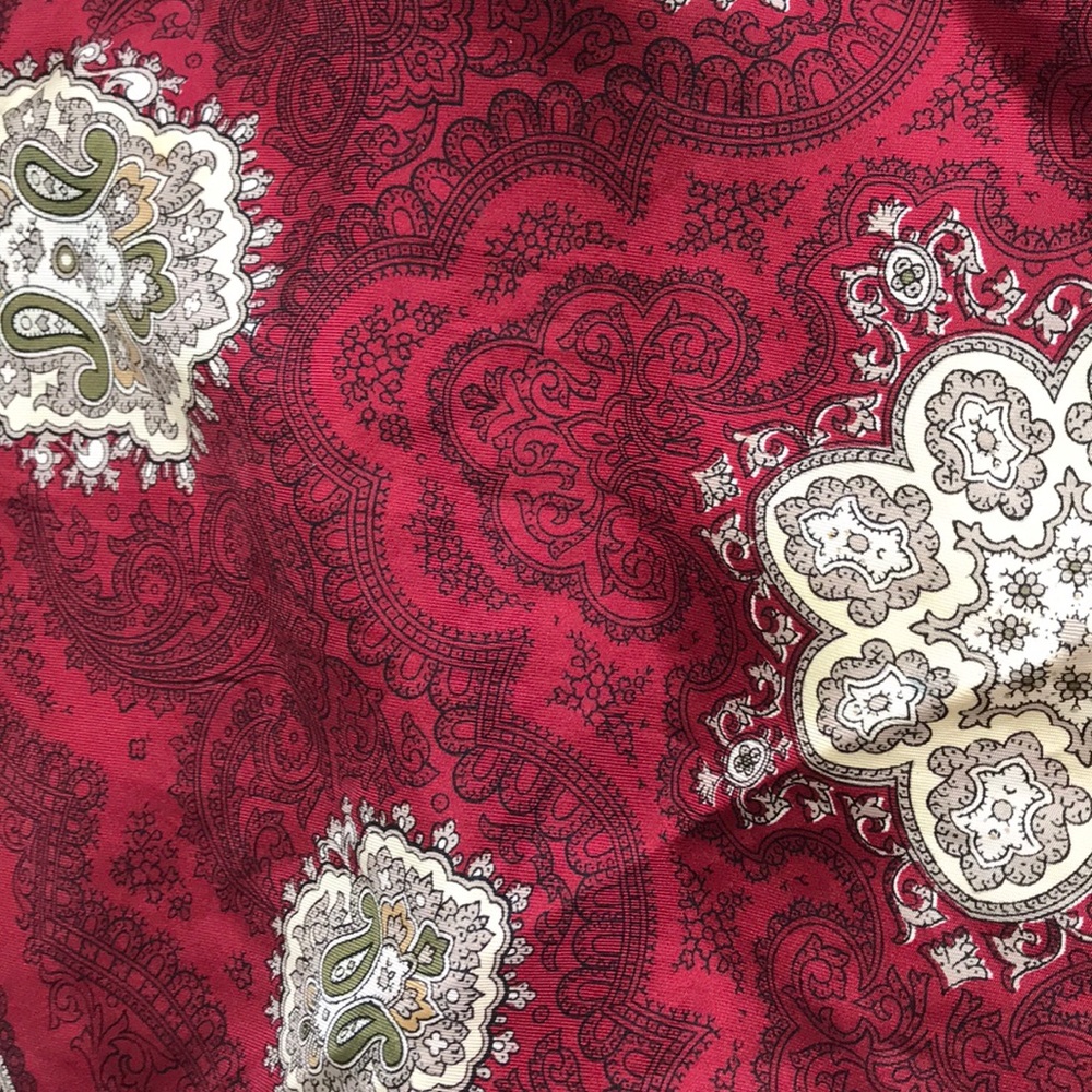 Silky Scarf - Picture 3 of 3